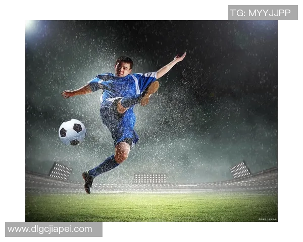 重温80年代经典足球球星风采精彩瞬间与传世之作